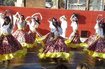 Cia. de Ballet de Espirito Santo do Turvo em Piraju