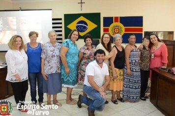 Secretaria Municipal de Saúde realizou encontro para comemorar dia internacional da mulher.