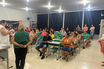 REUNIÃO SOBRE LIMPEZA DOS QUINTAIS E VACINA CONTRA DENGUE