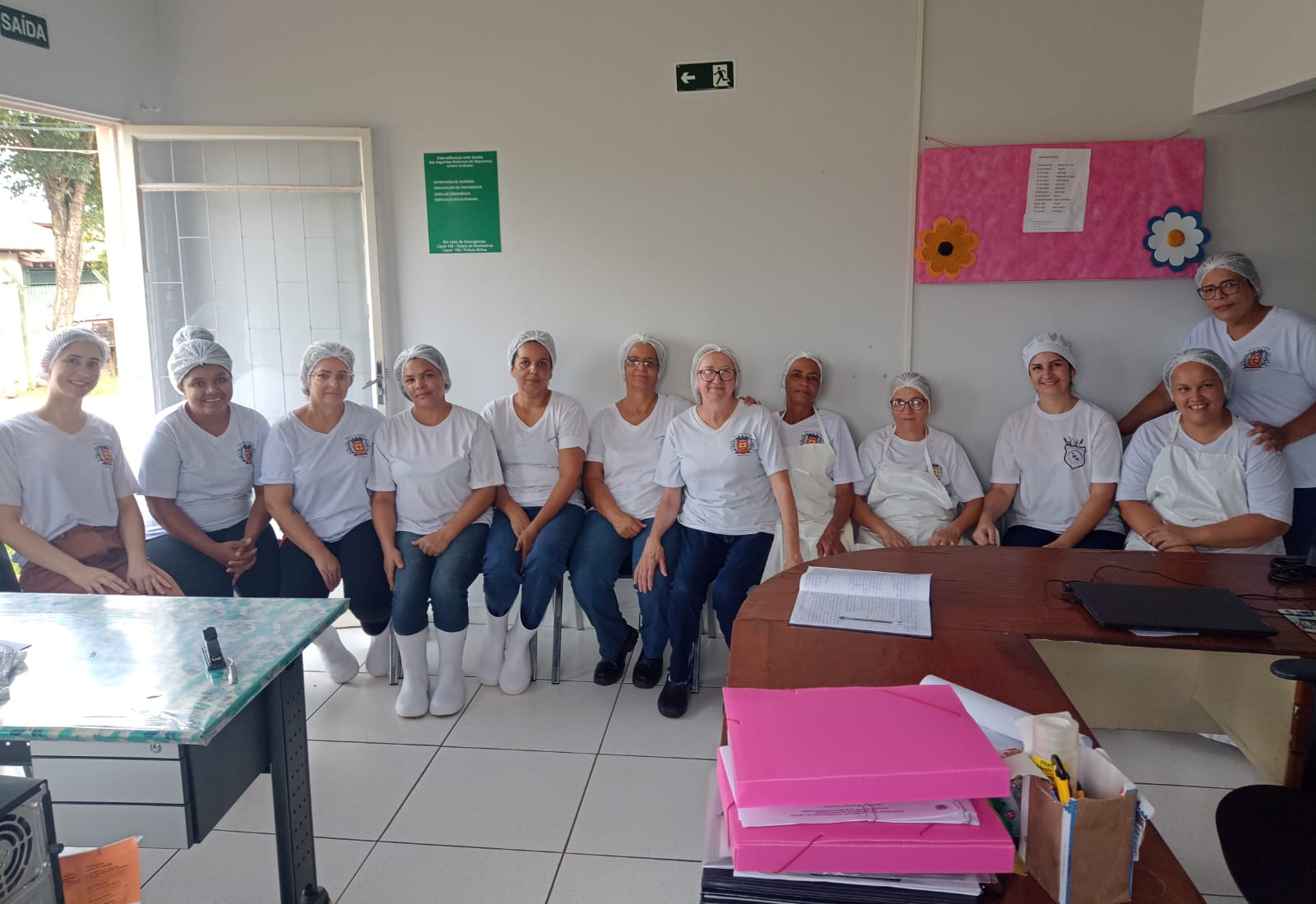 REUNIÃO DE ORIENTAÇÃO PARA COLABORADORAS RESPONSAVEIS PELA MERENDA ESCOLAR