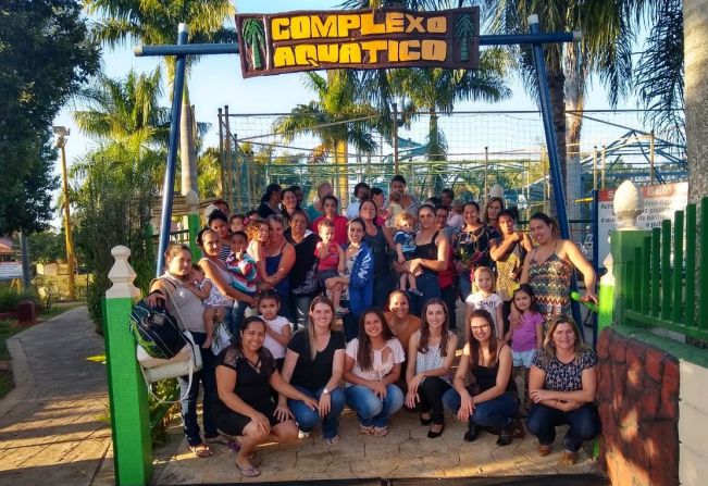 Passeio na Estância Turística Paraíso do Lazer.