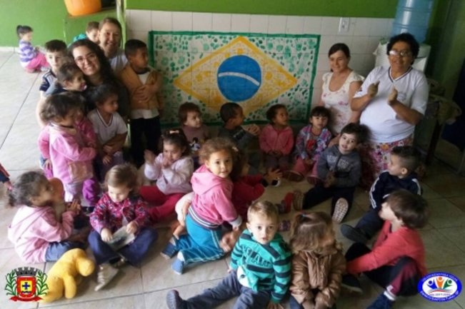 Semana da pátria na creche Maycon Douglas Godoy Américo e Emei Doce Anjo